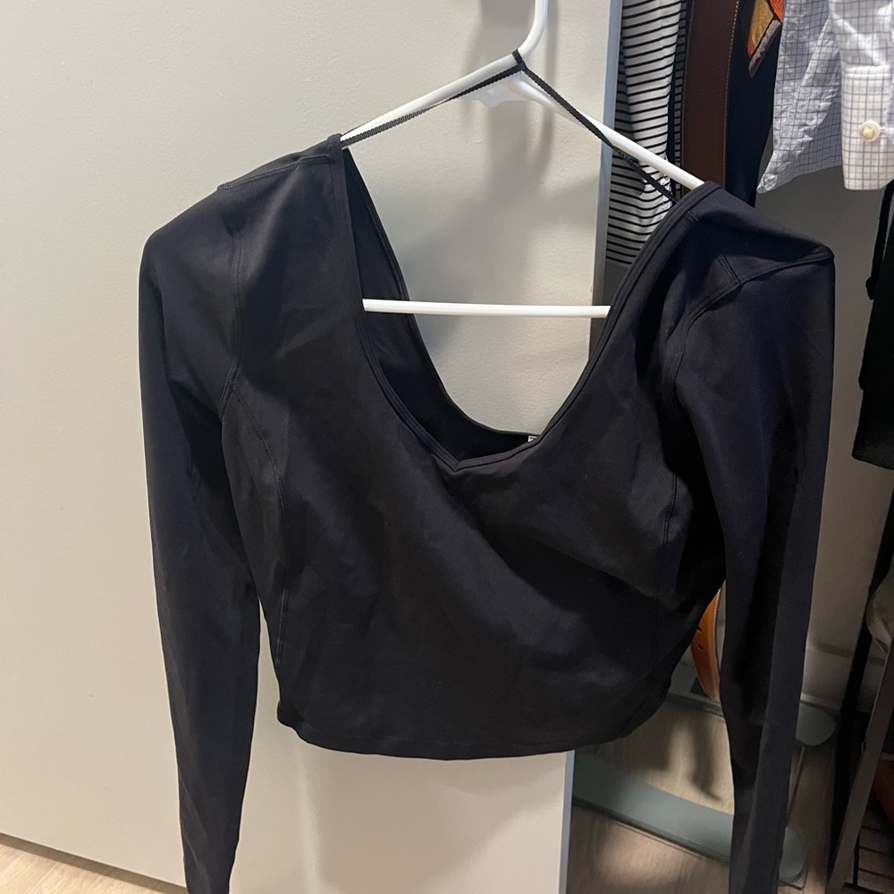 Lululemon black crop top
